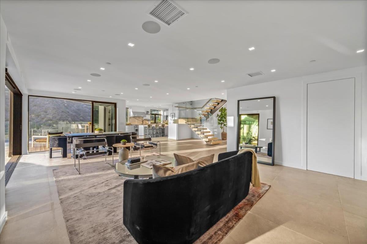 The Hollywood Observatory A Masterpiece Of Modern Luxury And Elegance Holiday home